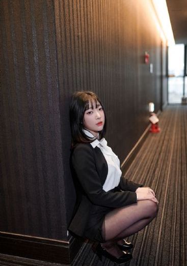 亚洲欧美色综合情人小说-大结局完整版观看