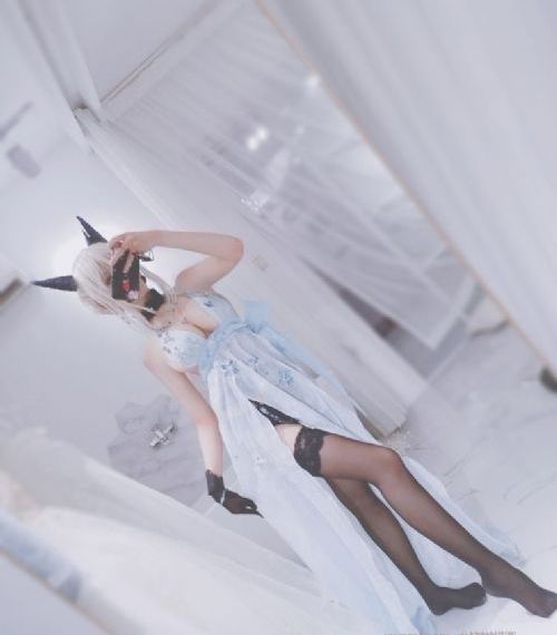 亚洲欧美制服中文综合-快播高清完整版播放