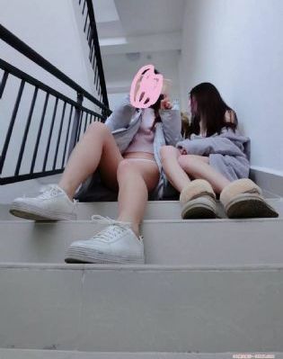 亚洲高潮喷水中文字幕-手机迅雷在线观看电视